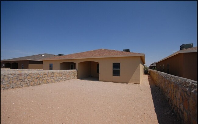 Building Photo - 14302 Pancho Gonzalez Ct