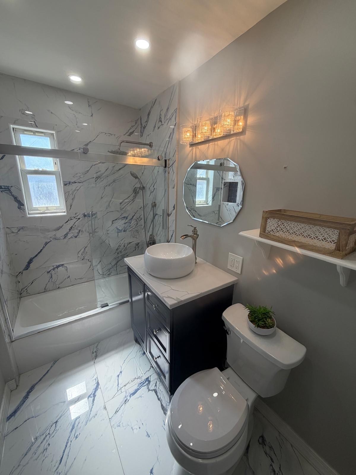 Building Photo - 2082 Pitman Ave