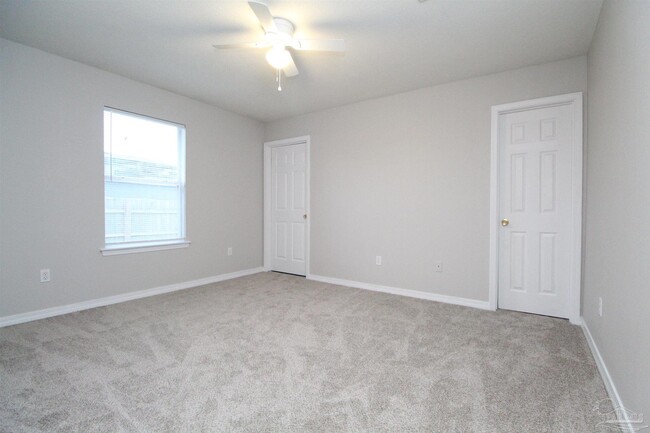 Building Photo - 1021 Antigua Cir