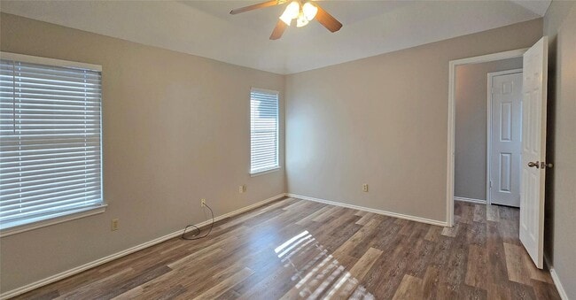 Building Photo - 2120 Zephyr Ln