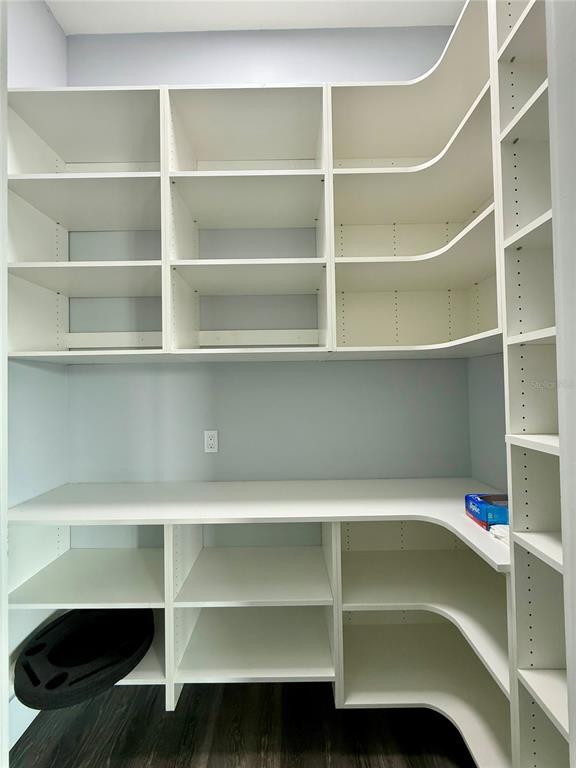 Building Photo - 304 N 7th St