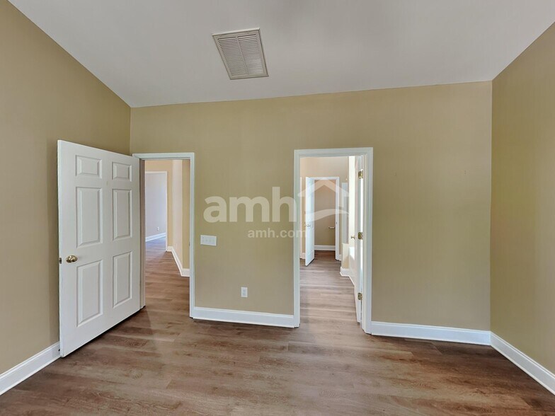 Building Photo - 9319 Stawell Dr