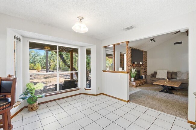 Building Photo - 13319 Water Oak Ln