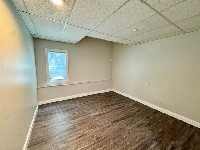 Building Photo - 241 Norris Dr