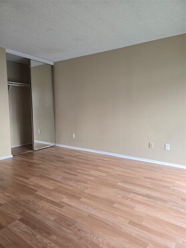 Building Photo - 6319 Cattails Ln