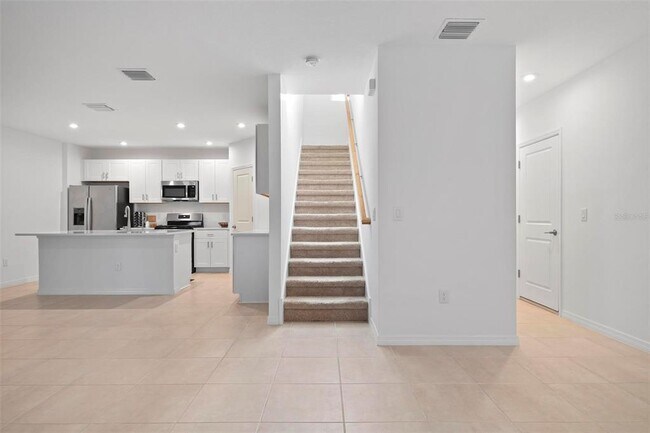 Building Photo - 6305 Springmont Lp