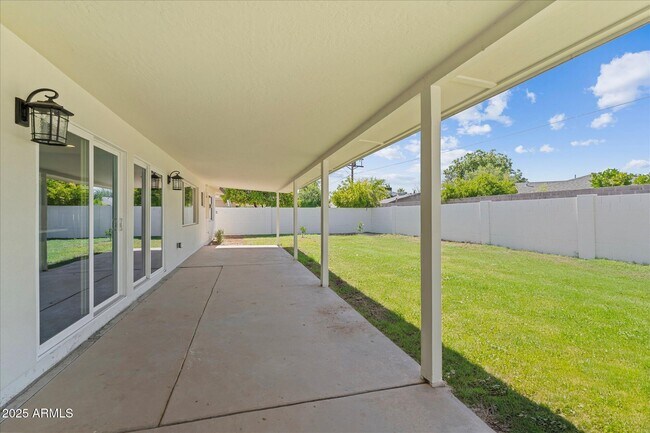 Building Photo - 8112 E Virginia Ave