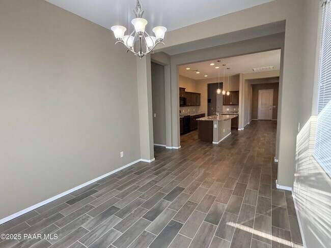 Building Photo - 12937 E Sandoval St