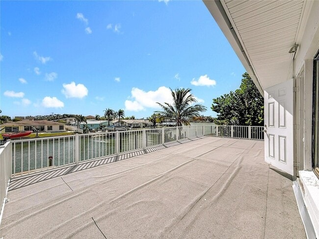 Building Photo - 497 Normandy Rd