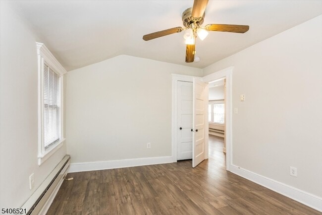 Building Photo - 9 Lincoln St