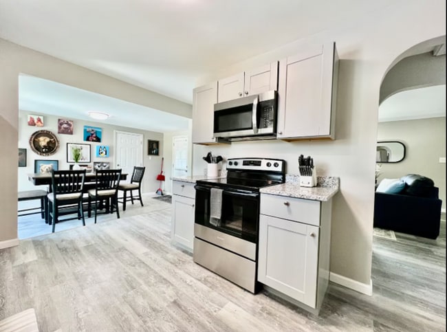 Building Photo - New Pool! Just vibes by the pool. Fully fenced yard