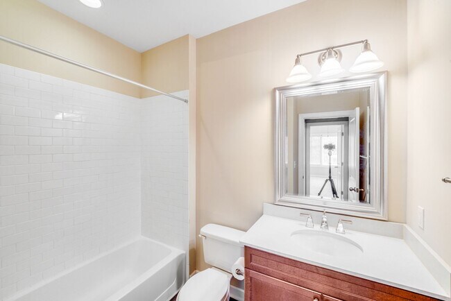 Building Photo - COMING SOON! Live Where Charm Meets Convenience – Dilworth Walk Condo!