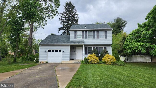 Building Photo - 403 Franklin Rd