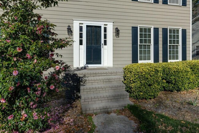 Primary Photo - 4843 McPherson Dr NE