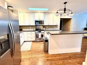 Building Photo - Beautiful West End 3-Bedroom | Fully Furnished | Utilities + WiFi Included | Hot Tub Retreat