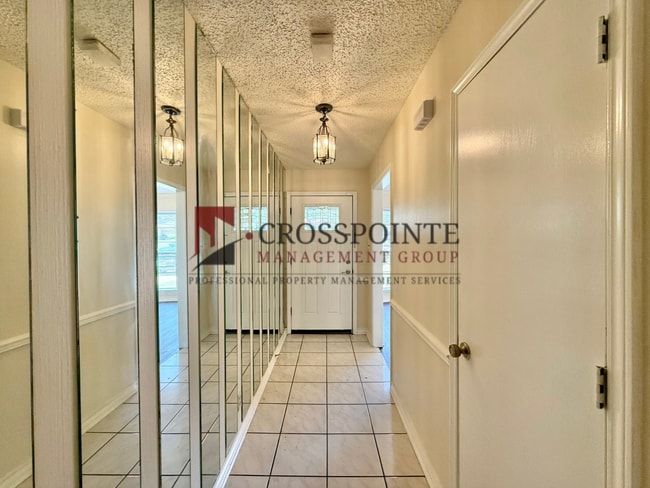 Building Photo - 4819 Gretna Green Ln