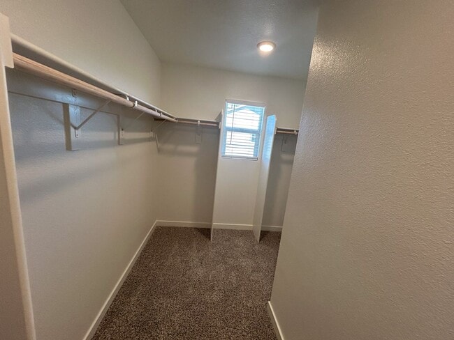 Building Photo - $500 MOVE IN SPECIAL OFF FIRST MONTHS RENT