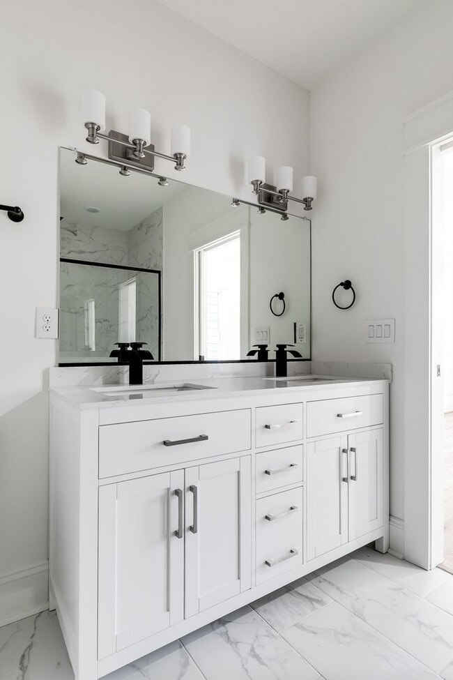 Building Photo - Experience Modern Elegance in RVA’s Souths...