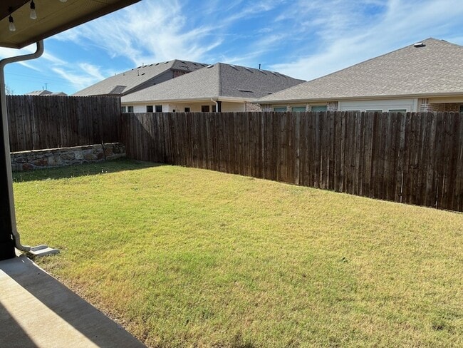 Building Photo - 5109 Woodglen Dr