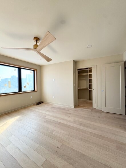 Building Photo - 537 E 19th St