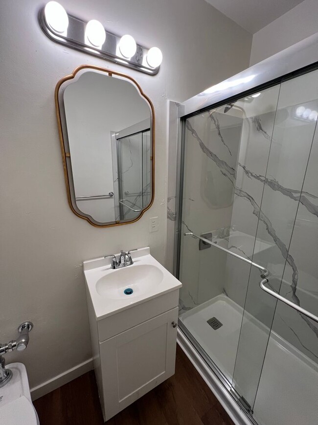 Building Photo - 2016 17 Street - Modern Midtown Gem | 2BR/...