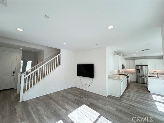 Building Photo - 945 Vivid Ln