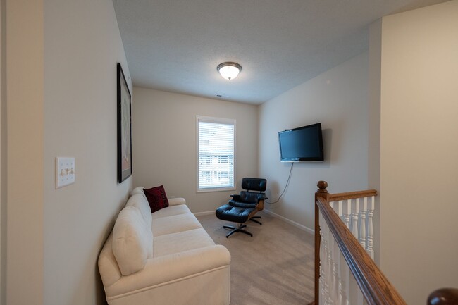 Building Photo - US OPEN Rental: Modernistic townhome close...