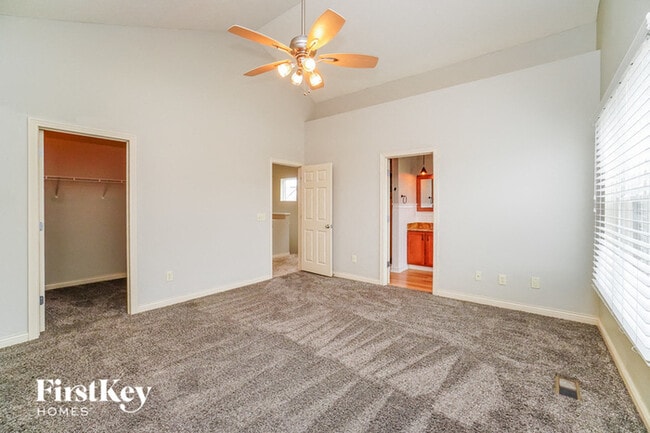 Building Photo - 5620 Cardin Blvd