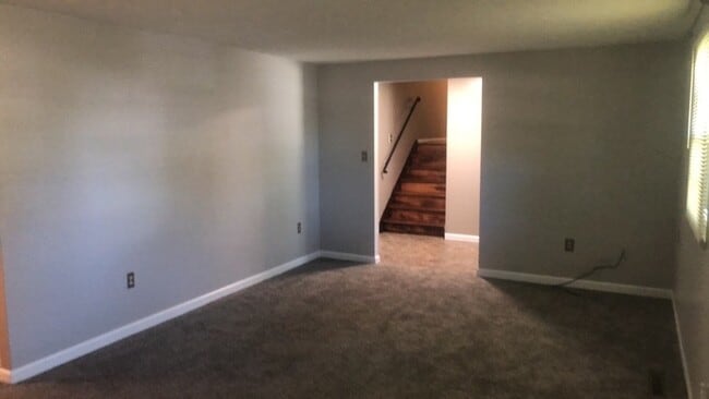 Building Photo - 6948 Michelle Pl