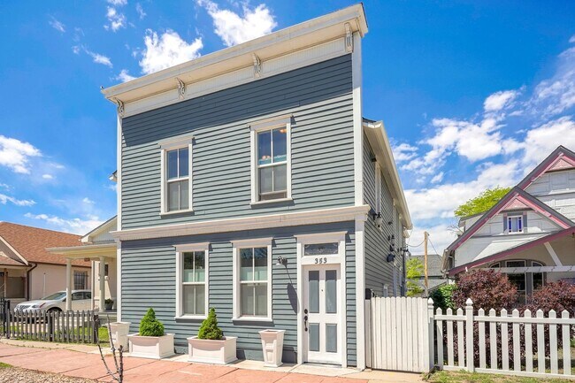 Building Photo - 353 Fox St
