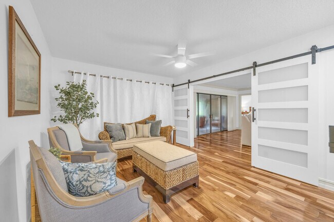 Building Photo - 25 SE Turtle Creek Dr
