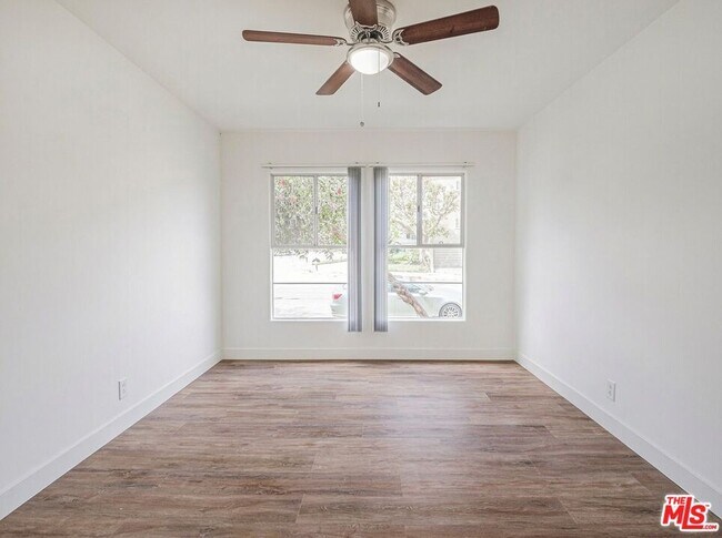 Building Photo - 3370 W 83rd St