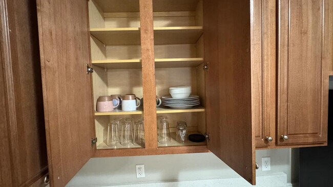 Building Photo - 115 Ponderosa Dr