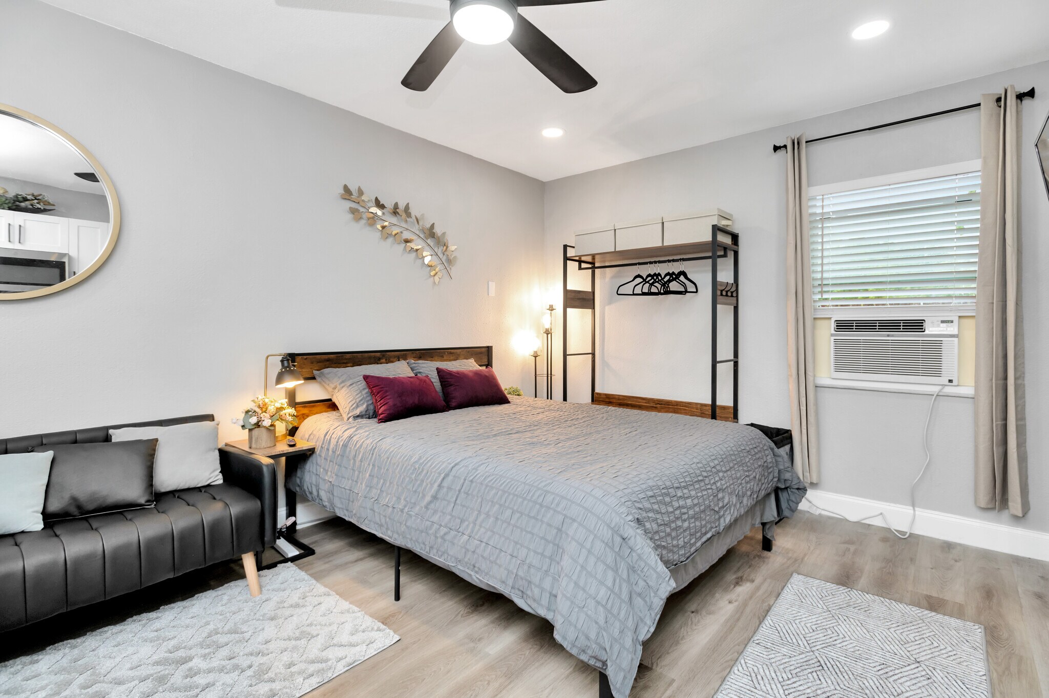 Building Photo - 401 S Mars Ave