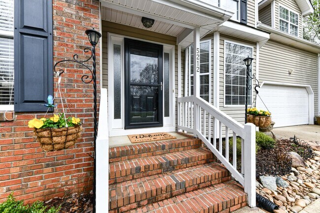 Building Photo - 5212 Flintrock Ct