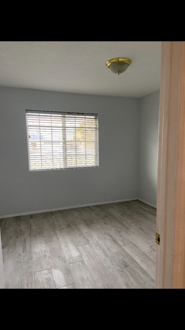 Building Photo - 16627 Ponca St