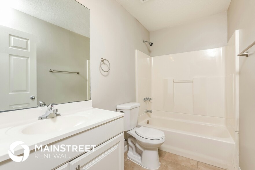 Building Photo - 376 Chinaberry Ave