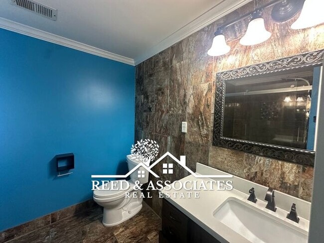 Building Photo - Charming Collierville Home ~3 Bedroom