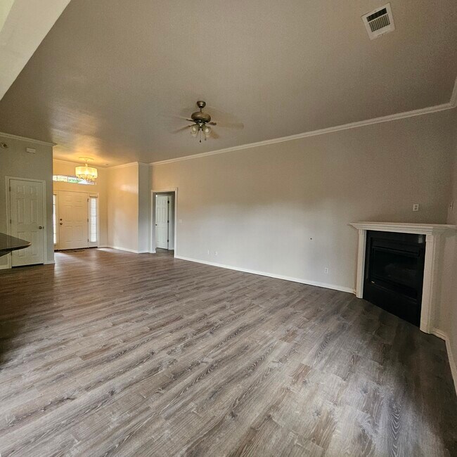 Building Photo - 550 McKissic Spring Rd