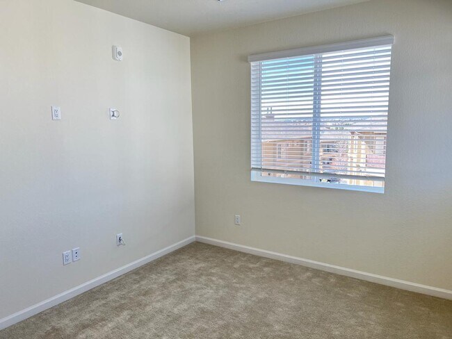 Building Photo - 3825 Presidio Point