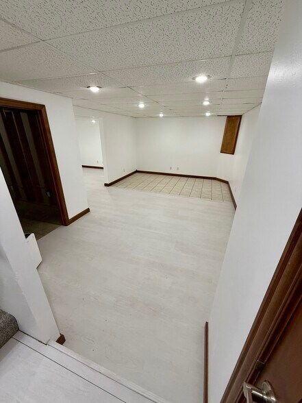 Building Photo - 707 Edge Point Ct