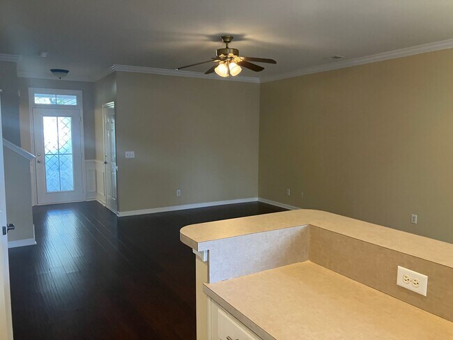 Building Photo - 3BR / 2.5 BA  At Bluffton Park