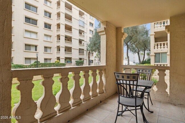 Building Photo - 7950 E Camelback Rd