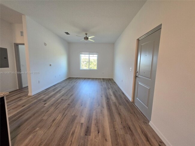 Building Photo - 1481 Hawk Trce Lp