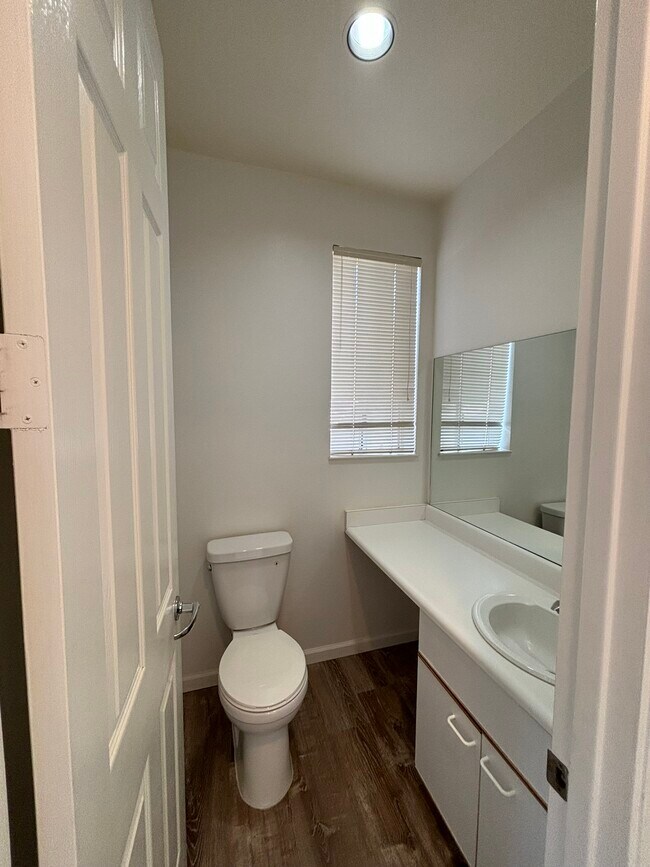 Building Photo - 91-1058-1058 Keokolo St