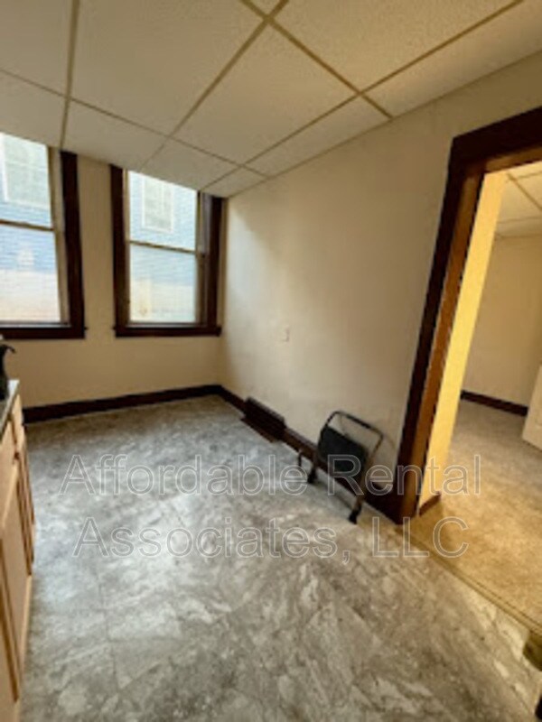 Building Photo - 1911 S 11th St