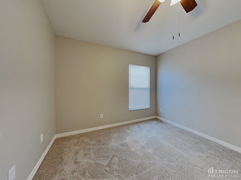 Building Photo - 1404 Marsh Wood Dr