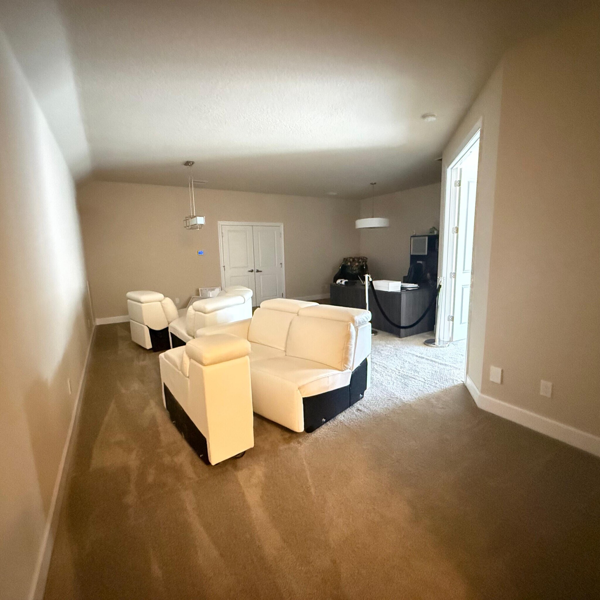 Building Photo - 1 Lionspaw VII Nobles