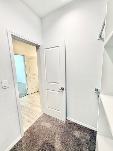 Building Photo - 6113 Strand Loop SE