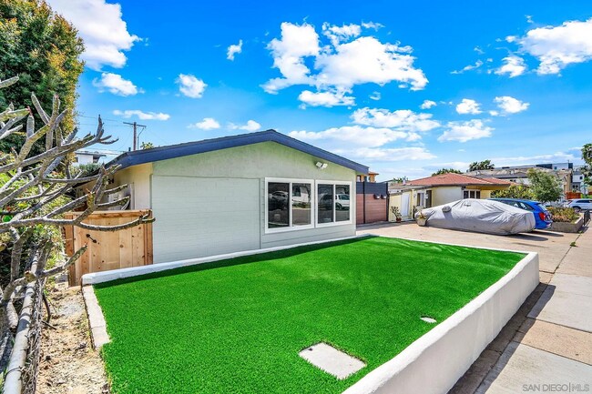 Building Photo - 5515 Lauretta St